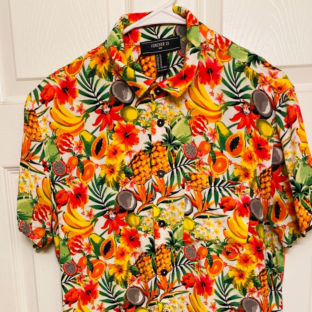 Slim Fit Miami/California Short Sleeve Shirt!